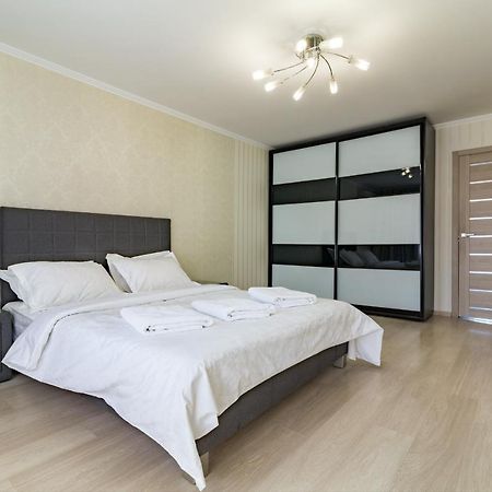 Luxury 2-Bedroom Most City Area, Center Dnipro Ngoại thất bức ảnh