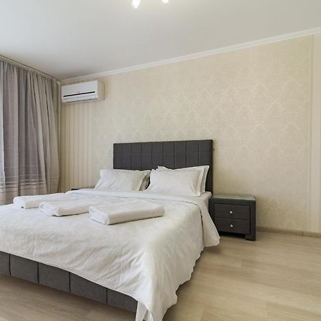 Luxury 2-Bedroom Most City Area, Center Dnipro Ngoại thất bức ảnh